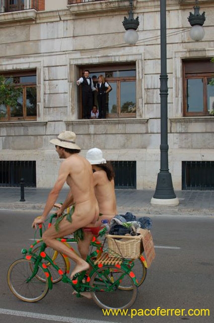 World Naked Bike Ride Ciclonudista Valencia 2007